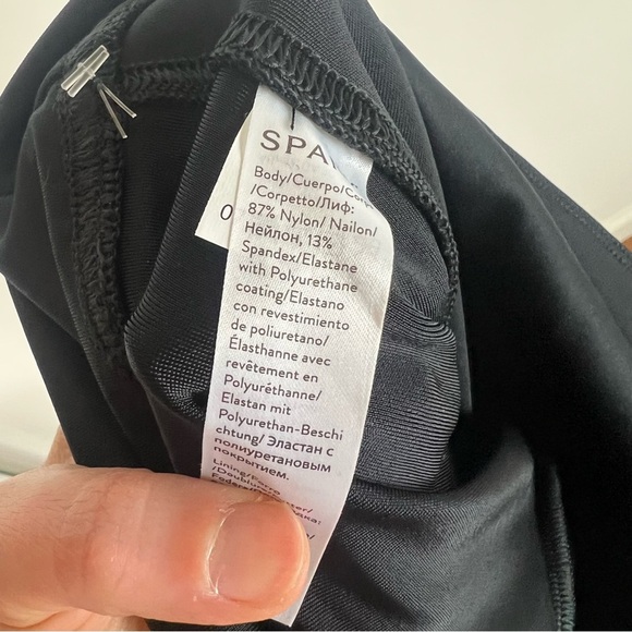 NWT SPANX Faux Leather Leggings Black Size M - Picture 10 of 10